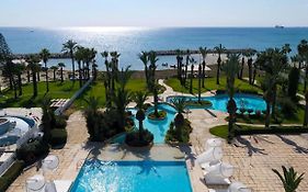 Sandy Beach Hotel & Spa